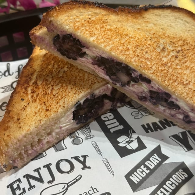 Blackberry-Grilled Cheese Sandwich Meal.