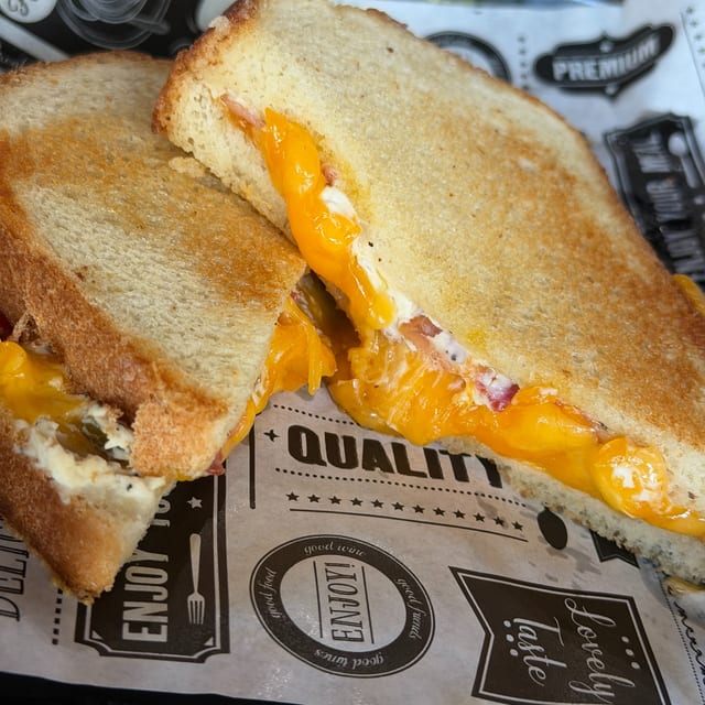 Jalapeño Popper Grilled Cheese Sandwich.
